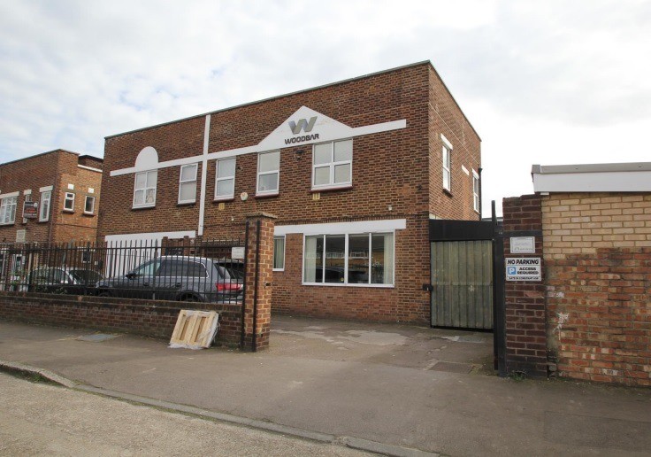 (EnfieldEN3) Warehouse Premises To Let Suitable For Many Uses in