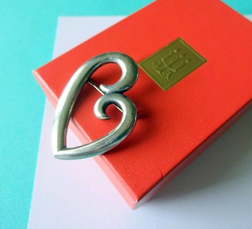 James Avery Sterling Silver A Mother’s Love Brooch (Large)