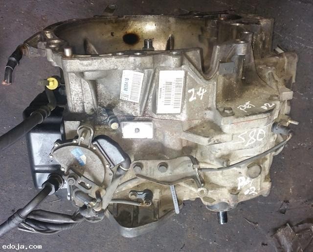 Volvo S80, S60 2.4 Automatic Gearbox Petrol 2002 in Luton