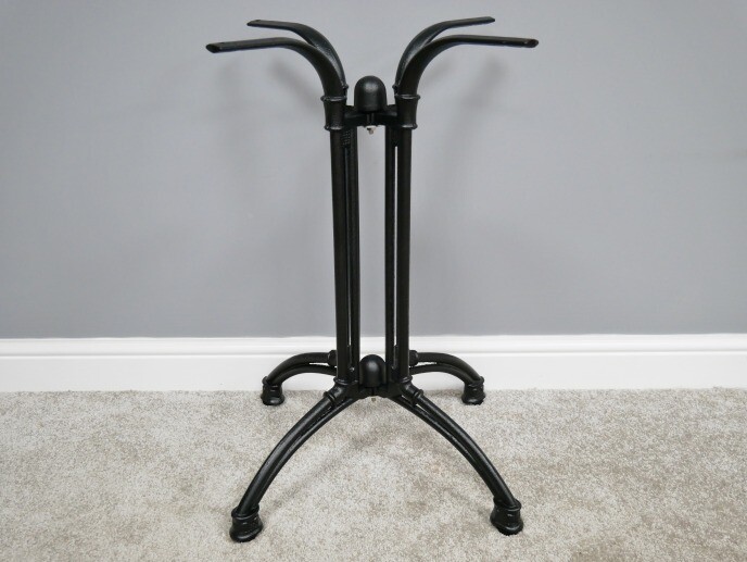 Cast Iron Bar Table Bases X14 275 For The Lot Brand New In