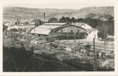 BEDARIEUX 12 Hérault, Vue Panoramique sur la gare,noir glacé dos blanc(34000026)