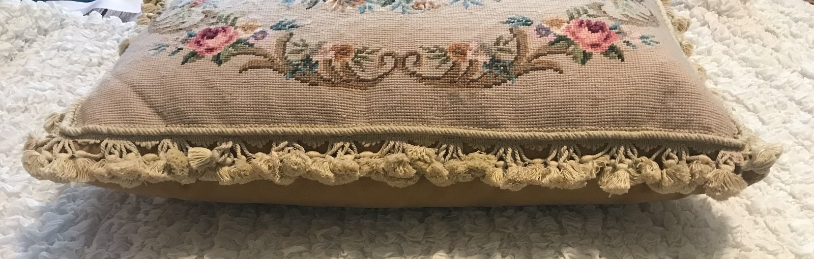 Finished ROSES & FLORAL Wool Needlepoint Petite Point Pillow Rectangular 26