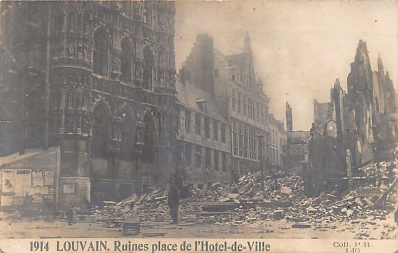 BelgiÃ« - Leuven (Vl. Br.) De RuÃ¯Nes Van Het Stadhuisplein - Eerste Oorlog - Foto