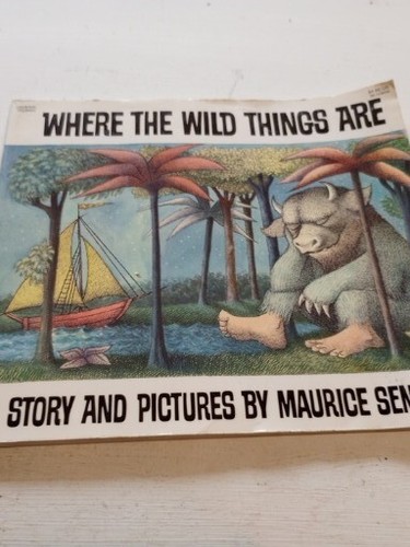 Where the Wild Things Are 絵本 Amazon.com: Where the Wild Things Are and Other Maurice