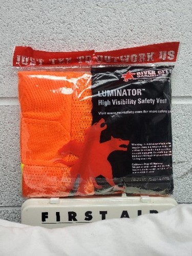 River City Garments Luminator High Visibility Safety Vest Type R Class 2 Sz L