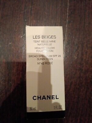 Chanel Les Beiges Healthy Glow Foundation SPF 25 - No. 42 Rose 30ml