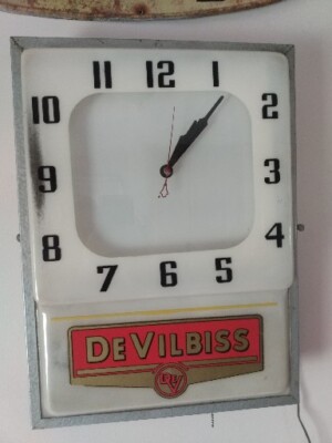 VINTAGE ORIGINAL CLOCK Rare Devilbiss Advertising Sign  Country Store Works