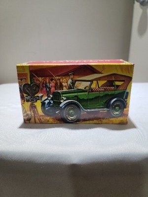 Vintage Avon Maxwell '23 Deep Woods After Shave Decanter Green Car Full