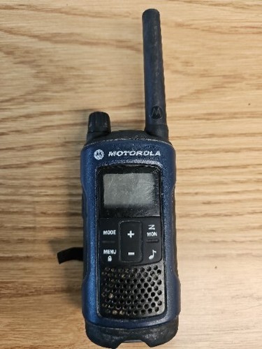 Motorola Talkabout T4XX Series Black 1Way Consumer Radio Walkie Talkie Pristine