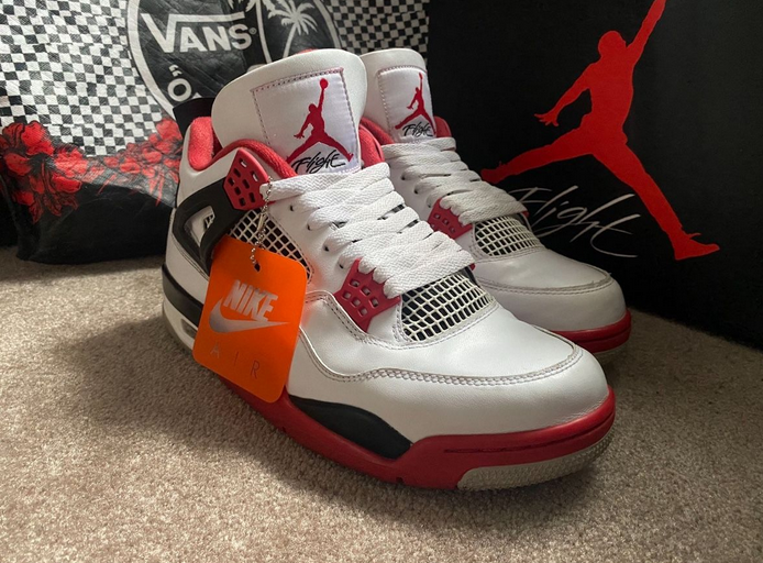 シューズ(男性用) NIKE AIR JORDAN 4 RETRO FIRE RED US 9 Amazon.com | Jordan Boy's Air 4 Retro (Big Kid) White/Fire