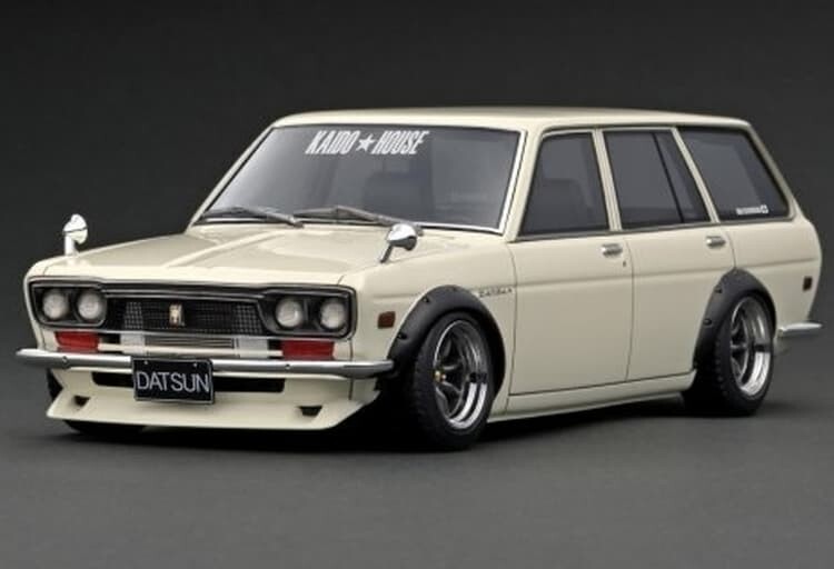 【新品未使用】1/18 Datsun Bluebird White/Blue 1/18 Ignition Model Datsun Bluebird 510 Wagon White w/ Box