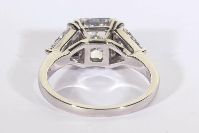 Radiant Cut Engagement Ring GIA Certified  2.25 carat GIA certified E color VS1