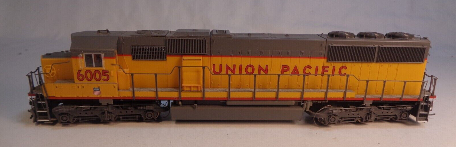 PROTO 2000 PB & E7B Locomotive HOスケール　２箱 s-l400.jpg