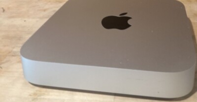 Apple Mac Mini (256GB SSD, M1 8-Core, 3 GHz, 16 GB RAM) - Silver, A2348