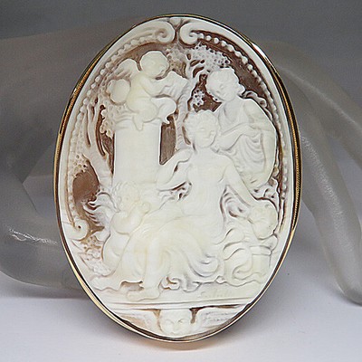 Anhänger Brosche  Gemme in 750/18K Gelbgold Handarbeit