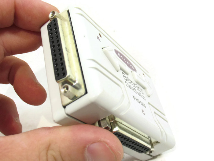 Belkin Bitronics Data Switch Model F1U123KIT Computer Cables & Connectors