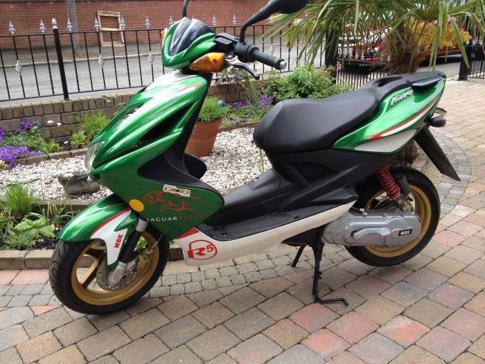 MBK NITRO 50CC SCOOTER YAMAHA AEROX EDDIE IRVINE JAGUAR MBK NITRO 50CC SCOOTER YAMAHA AEROX EDDIE IRVINE JAGUAR