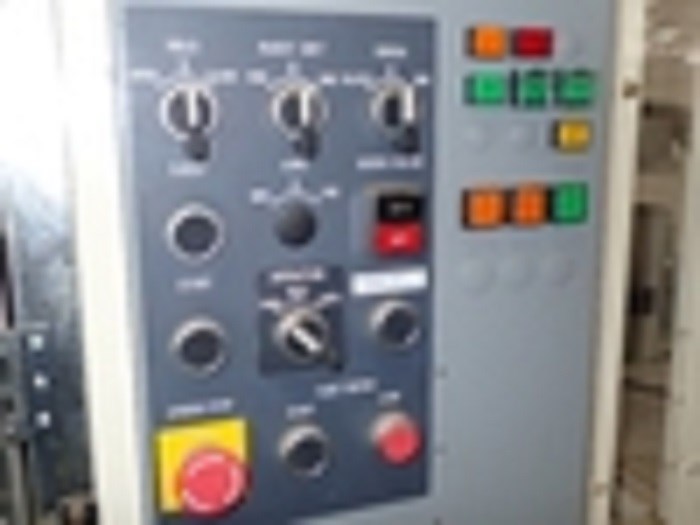 Nissei TH40 Vertical Injection Molding Machine, 40 US ton, Yr. 1999,#8070