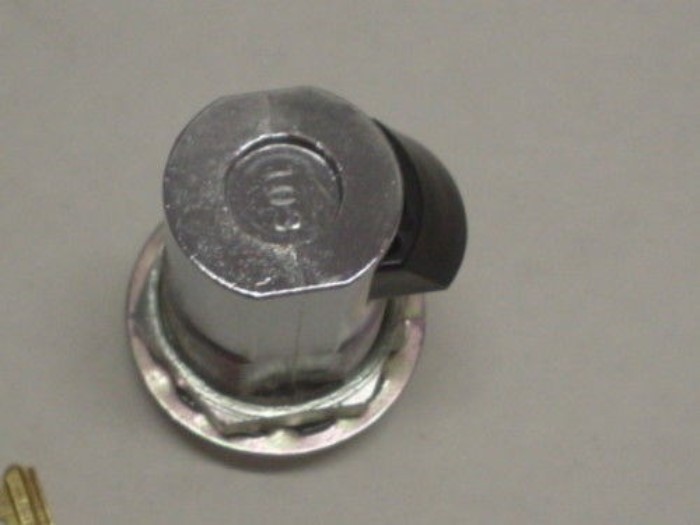 Southco Push to Lock Stainless Steel Door Cabinet Slam Action Lock With Key