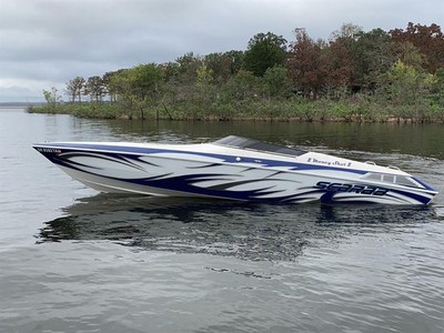 1995 WELLCRAFT SCARAB 31 THUNDER COMPLETLY RESTORED IN 2016*TWIN 350 MAGS*
