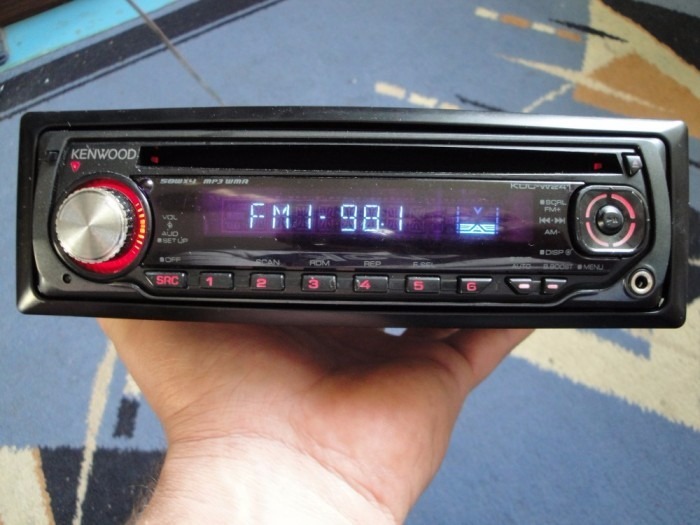 CD MP3 PLAYER AUTO KENWOOD KDC W241 in Poole, Dorset Gumtree