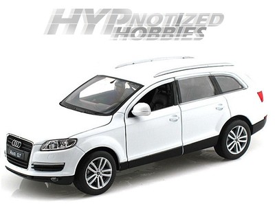 WELLY 1:24 2009 AUDI Q7 DIE-CAST WHITE 22481
