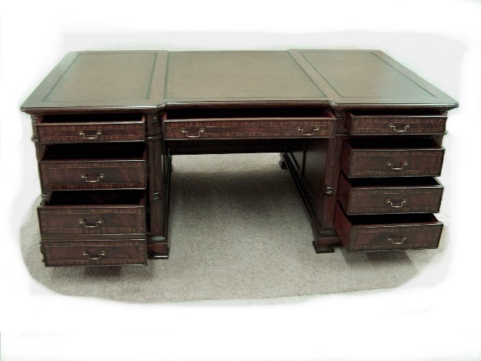 LARGE FLAME MAHOGANY EXECUTIVE DESK