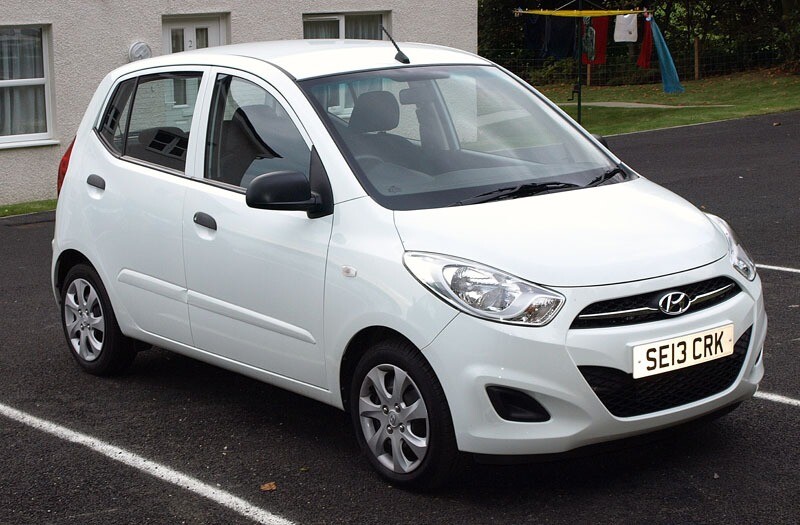 Hyundai i10 Classic 2013 White low mileage 1.2 5door petrol hatchback