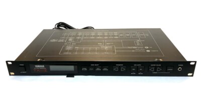 YAMAHA TX81Z FM Sound Source Synthesizer FM Tone Generator 100V Used Working