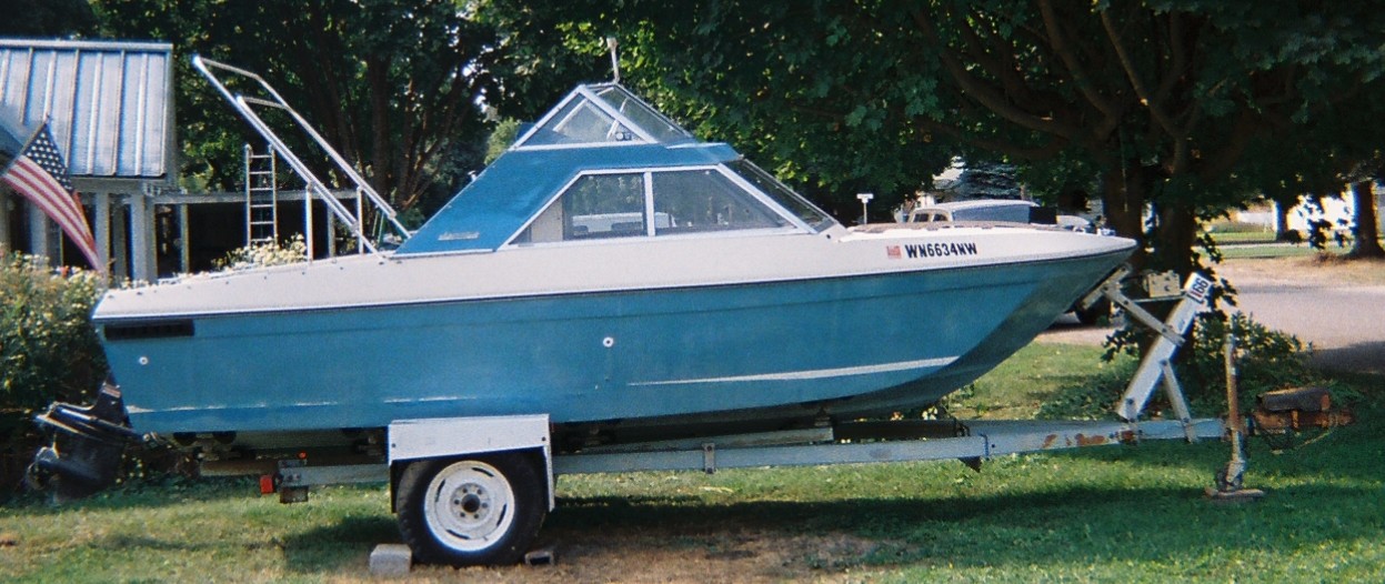 LF - 1976 Bayliner 19' Cuddy Cabin & Trailer - Washington