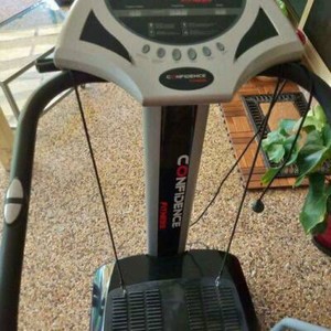 CONFIDENCE POWER PLUS VIBRATION TRAINER EXERCISE MACHINE | Gym