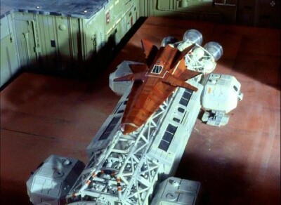 Space 1999 Glider spaceship 1/48 scale Sci Fi model kit.