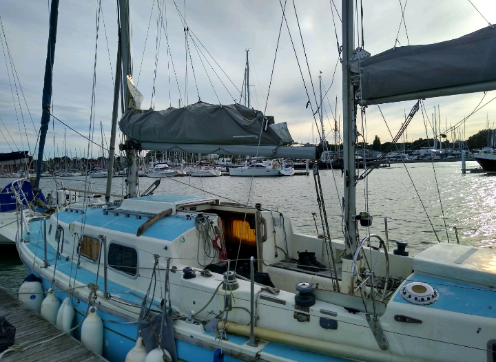Westerly 32 Renown Semi project Yacht Ketch in Yarmouth, Isle of