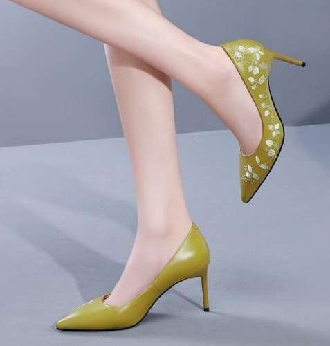 Womens Real Leather Embroidery Floral Casual Shoes Mid-high Heels Platform D387