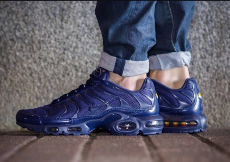 nike tn s nike tn s
