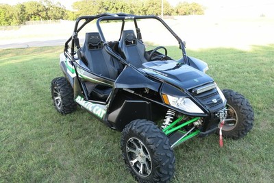 2012 Arctic cat Wild Cat, 1000HO, Walker evans suspension, winch, Yoshi Exhaust