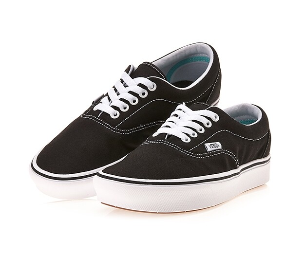vans comfycush era black