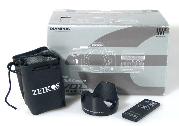 ACCESSORIES FOR OLYMPUS E-420 IN ORIGINAL E-420 BOX