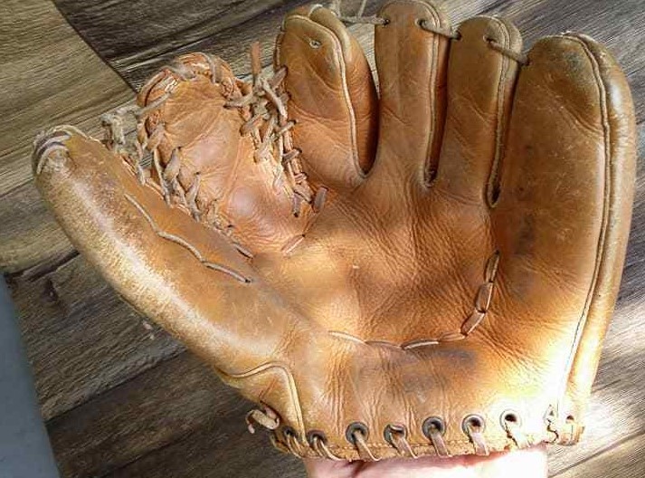 Vintage RARE HURICANE  Six Finger Baseball Glove RHT HARD TO FIND