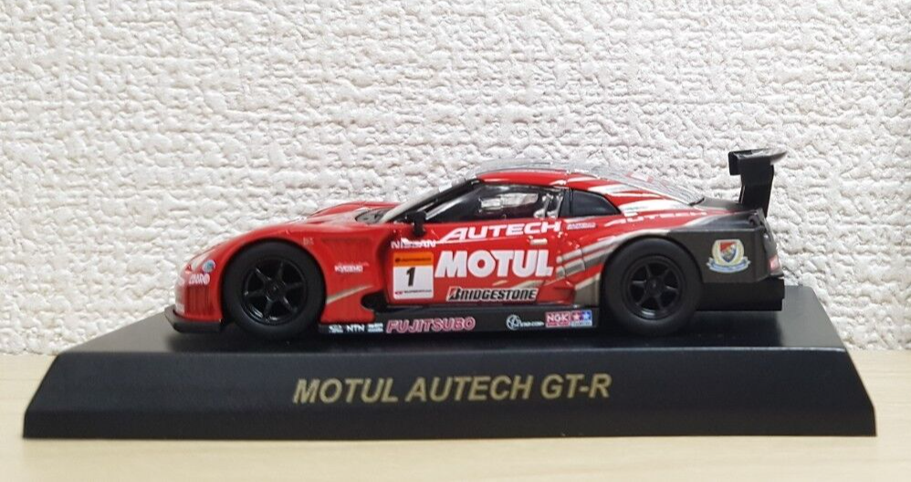 Kyosho 1/64 SUPER GT MOTUL AUTECH GT-R #1 NISSAN SKYLINE R35