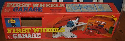 FIRST WHEELS GARAGE MATTEL ORIGINAL BOX COMPLETE VERY RARE ONLY 1 LISTED ON EBAY
