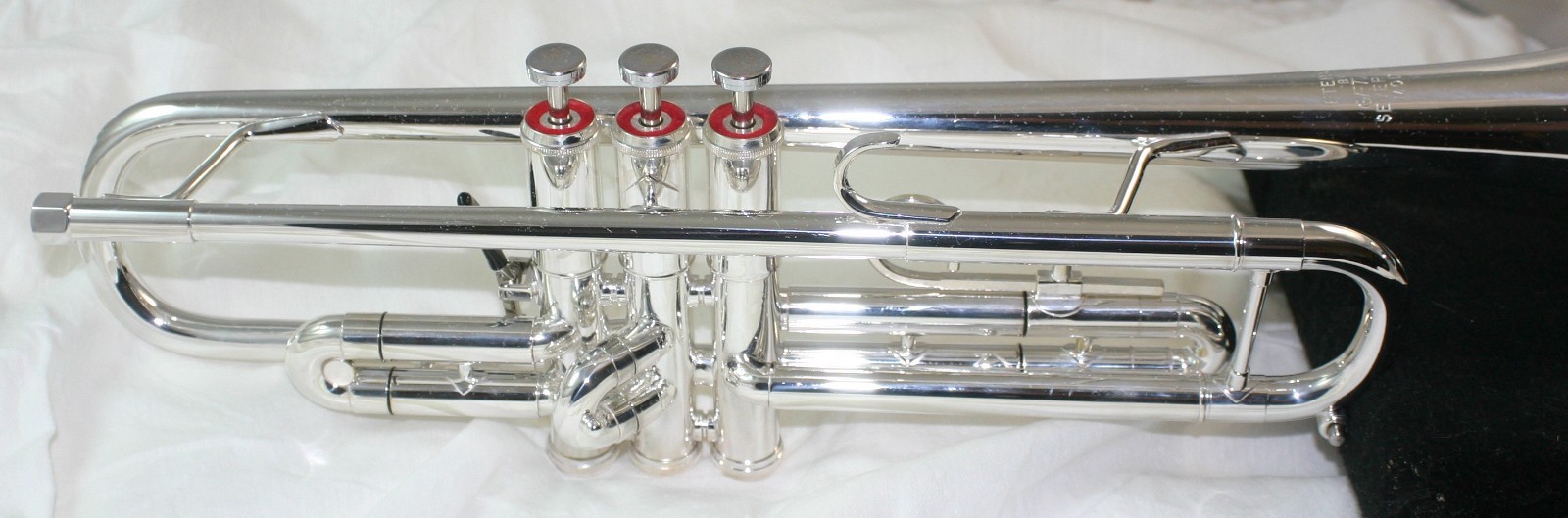 1972 SILVER GETZEN ETERNA TRUMPET, SEVERINSEN MODEL GOLD WASH BELL