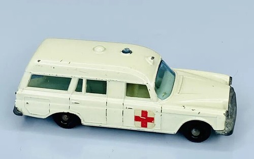 激レア品BY LESNEY No.3メルセデス救急車 英製 Matchbox Series No3 Mercedes Benz  Binz  Ambulance England