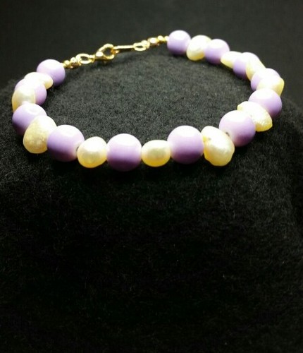 Freshwater Pearl/ Purple Glass Bracelet 7 1/2 inches long daffodil yellow pearls