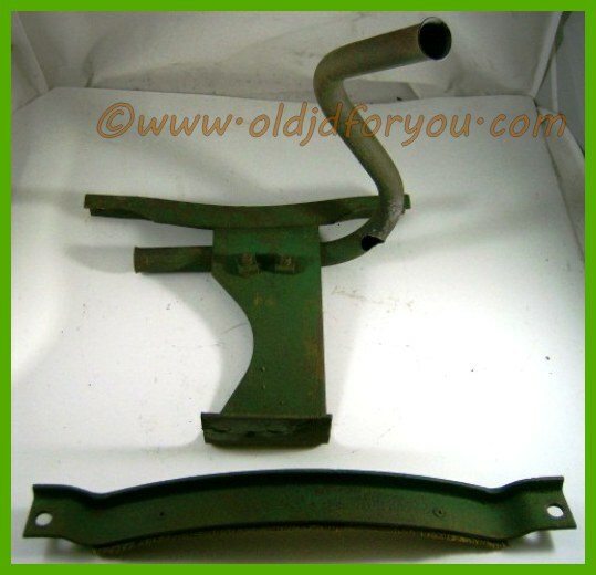 AH691R AH643R AH642R * John Deere H Gas Tank Brackets with Conduit and Clamp*KIT