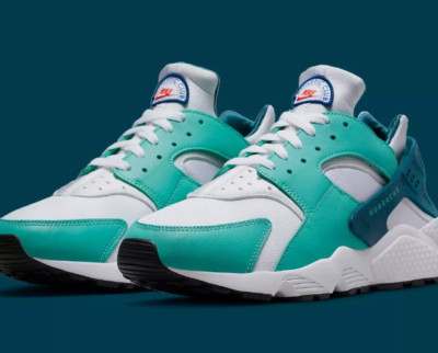 NIB Nike Air Huarache Athletic Club Turquoise DQ8239-300 M 8 W 9.5 Sneaker Rare
