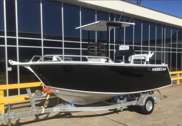Aluminium Custom Plate WildSea 520 Boat Center Console Aluminium Custom Plate WildSea 520 Boat Center Console