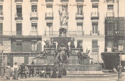 NANTES - Fontaine de la place Royale