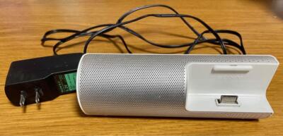 ウォークマン　WALKMAN RDP-NWT19 SONY RDP-NWT19 White Portable Dock Speaker 35mm AC Adapter