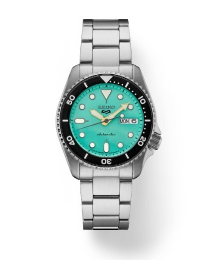 Pre-owned Seiko Vibrant Green Dial Quartz Diver's Men's Watch Srpk33k1